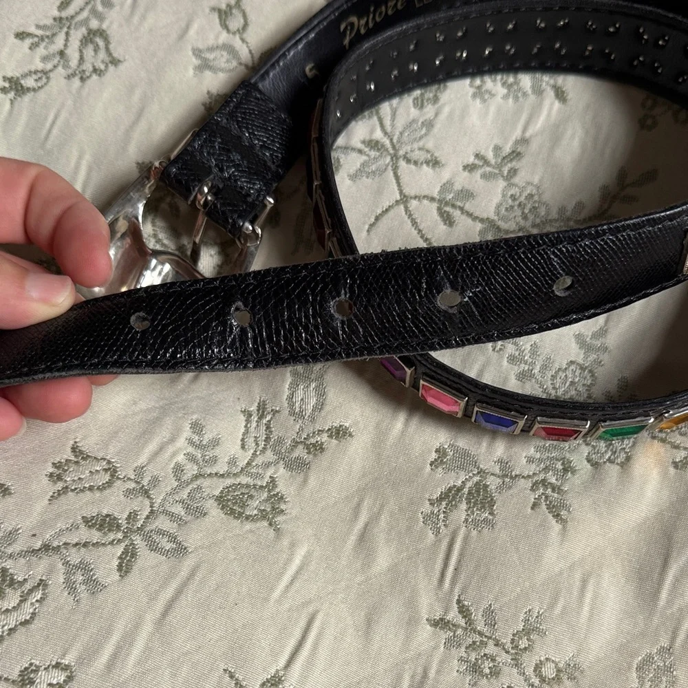 Black Leather Belt with Silver Buckle and Multicolor Accents Vintage Small. - Picture 5 of 17